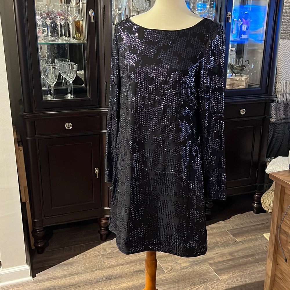 Vince Camuto long-sleeve dress